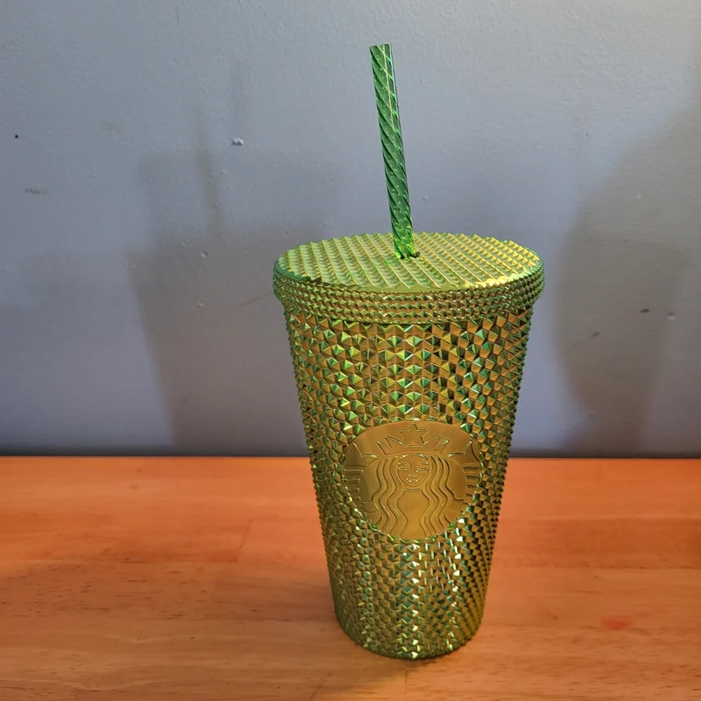 NEW 2023 Starbucks Green 16 oz Grande Tumbler